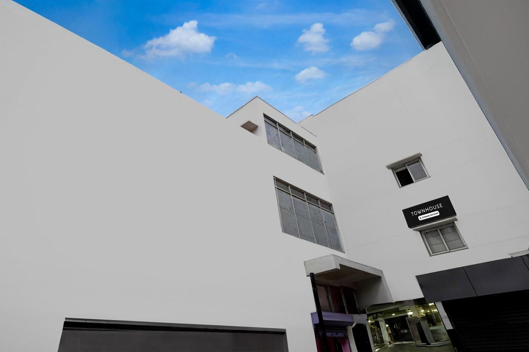 Super Townhouse Arcot Road Near Kauvery Hospital Chennai Exterior photo